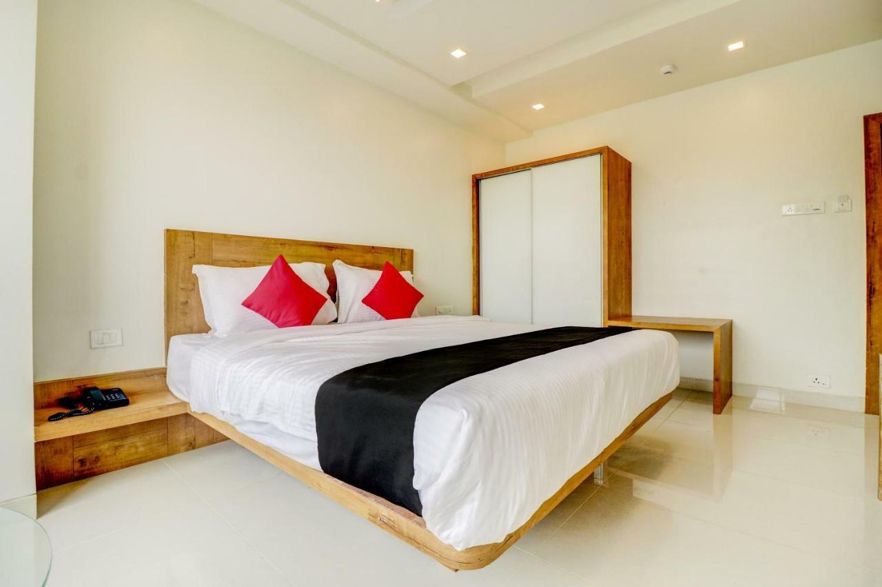 Hotel The Orange Flag Aurangabad  Exterior photo